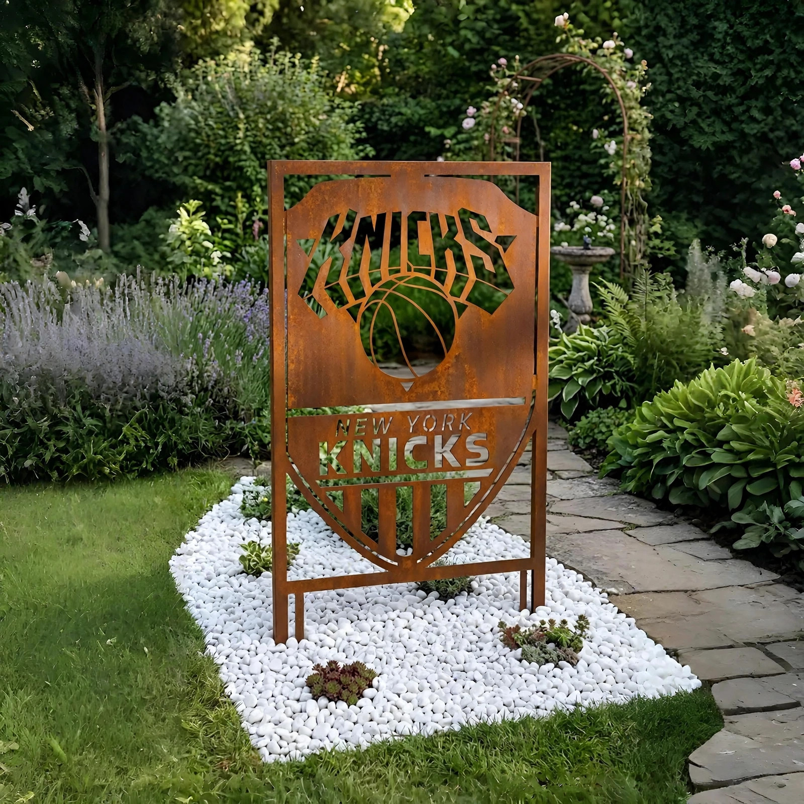 New York Knicks Shield Logo Metal Garden Panel – NBA Basketball Fan Outdoor Yard Decor Gift